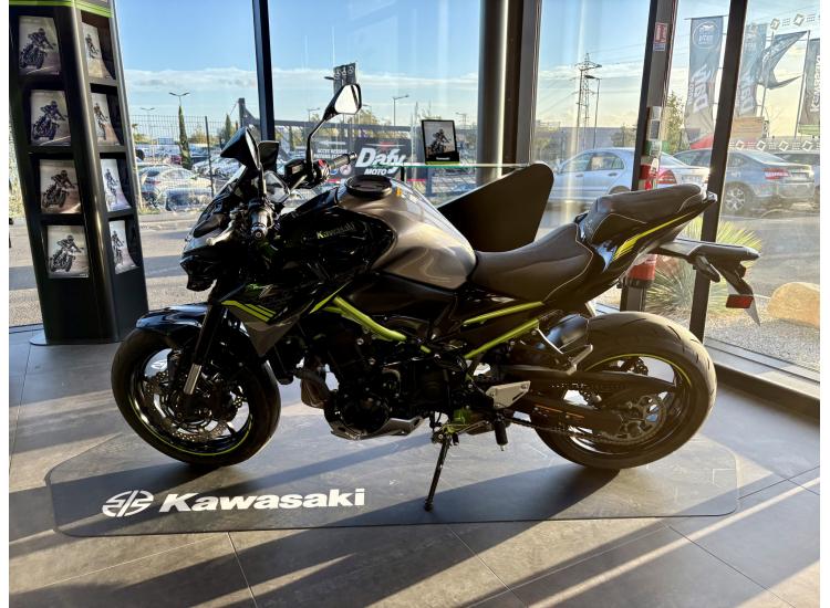 KAWASAKI Z 900
