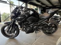 KAWASAKI Z 900 FULL BLACK